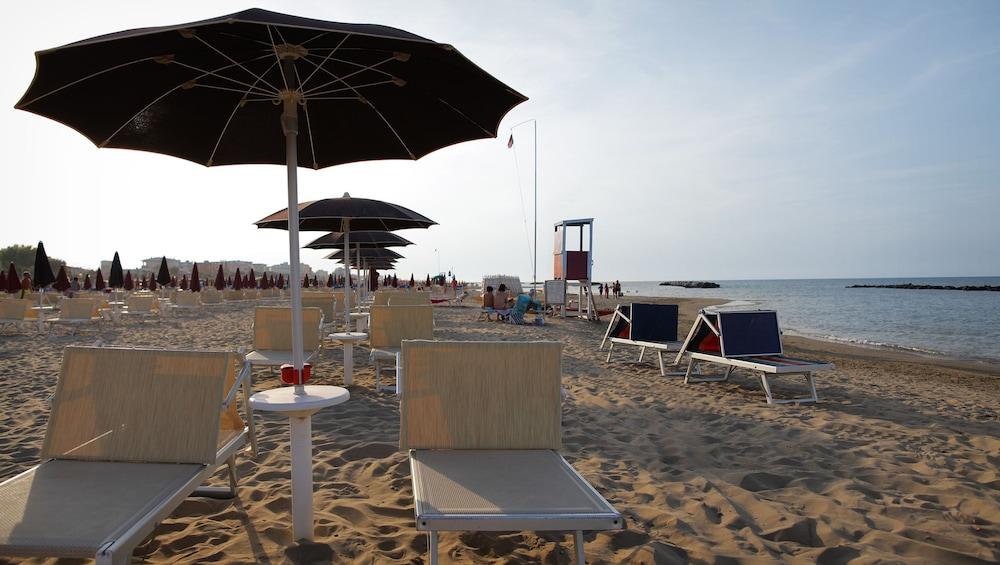 Duomo Hotel Rimini Dış mekan fotoğraf